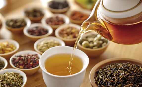 枇杷叶雪梨冰糖水的功效是什么